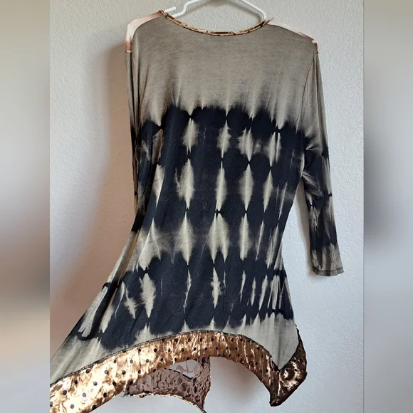 The Pyramid Collection Y2K Mixed Print Asymmetric Hemline Velvet Sheer Polkadot - Picture 11 of 11